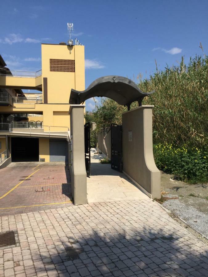 Apartment Casa Myconis 68mq A Due Passi Dal Mare Di *
